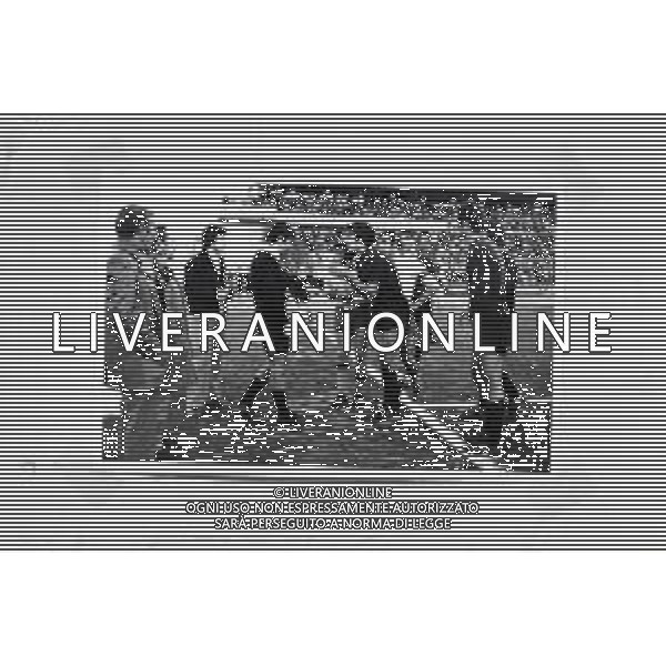 RETROSPETTIVA ARNALDO PRATI ARBITRO DI CALCIO ITALIANO E VIGILE URBANO DI PARMA NELLA FOTO CON LA DIVISA DI ARBITRO DURANTE UNA PARTITA ©ARNALDO PRATI RIPRODUZIONE / AGENZIA ALDO LIVERANI SAS