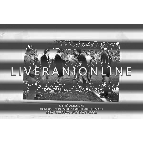 RETROSPETTIVA ARNALDO PRATI ARBITRO DI CALCIO ITALIANO E VIGILE URBANO DI PARMA NELLA FOTO CON LA DIVISA DI ARBITRO DURANTE UNA PARTITA ©ARNALDO PRATI RIPRODUZIONE / AGENZIA ALDO LIVERANI SAS