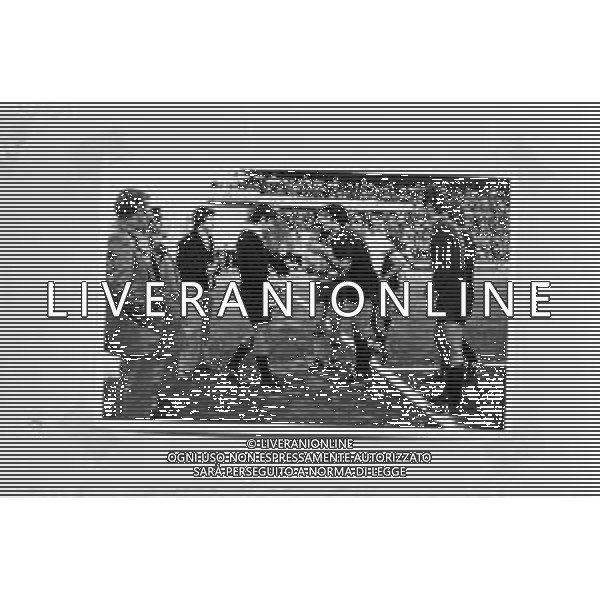 RETROSPETTIVA ARNALDO PRATI ARBITRO DI CALCIO ITALIANO E VIGILE URBANO DI PARMA NELLA FOTO CON LA DIVISA DI ARBITRO DURANTE UNA PARTITA ©ARNALDO PRATI RIPRODUZIONE / AGENZIA ALDO LIVERANI SAS