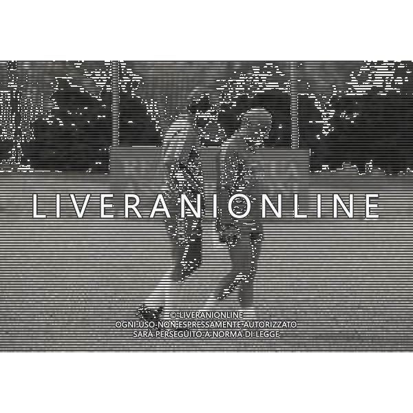 1994 ALLENAMENTO ESTIVO PRE CAMPIONATO VENEZIA CALCIO NELLA FOTO GIAN PIERO VENTURA ALLENATORE VENEZIA CALCIO CON PIETRO MAROSO AG ALDO LIVERANI SAS