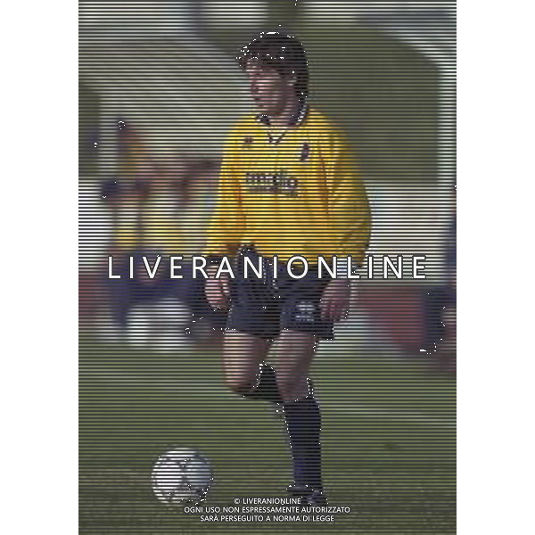 28-12-1997 ALZANO LOMBARDO CAMPIONATO DI CALCIO SERIE C1 ALZANO VIRESCIT-MODENA 1-1 NELLA FOTO PAOLO MANDELLI AG ALDO LIVERANI SAS
