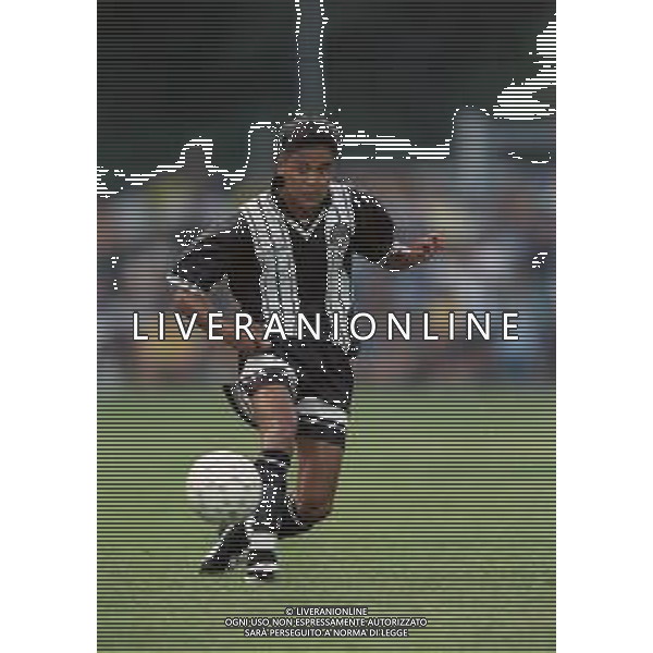 1998-1999 PARTITA AMICHEVOLE UDINESE CALCIO NELLA FOTO Eli Louhenapessy AG ALDO LIVERANI SAS