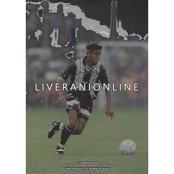 1998-1999 PARTITA AMICHEVOLE UDINESE CALCIO NELLA FOTO Eli Louhenapessy AG ALDO LIVERANI SAS