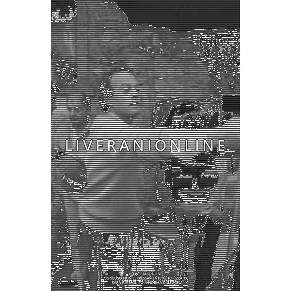SET DEL FILM DOCUMENTARIO RAI \' IO E IL DUCE\' DIRETTO DAL REGISTA ALBERTO NEGRIN NEL 1984 NELLA FOTO IL REGISTA DURANTE LE RIPRESE AG ALDO LIVERANI SAS