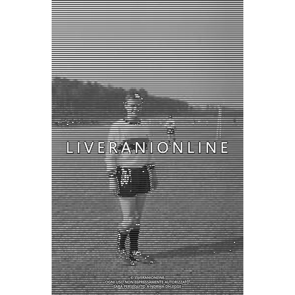 RETROSPETTIVA HARALD NIELSEN CALCIATORE NELLA FOTO HARALD NIELSEN CON LA MAGLIA DELL\'INTER CALCIO NELL\'ANNO 1968 AG ALDO LIVERANI SAS