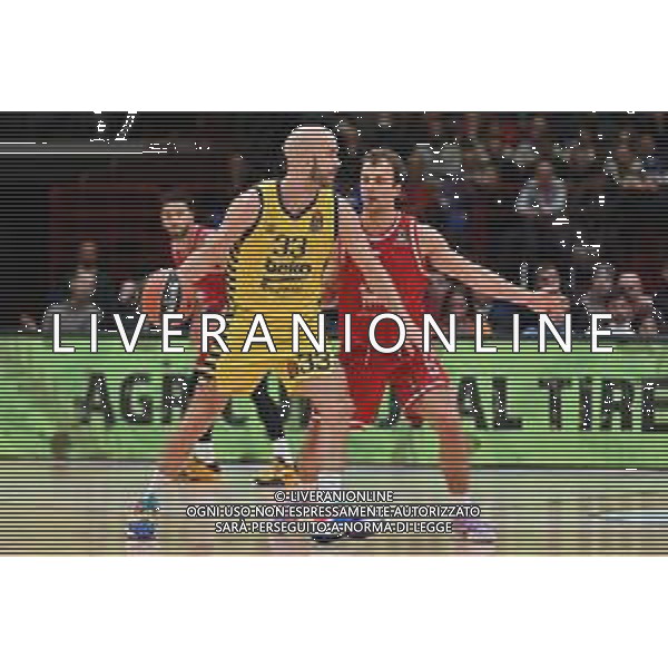 TVRG Nick Calathes (Fenerbahce Istanbul) e Kevin Pangos (Olimpia Milano) EA7 Emporio Armani Milano vs Fenerbahce Beko Istanbul Assago (MI) 24-11-2022 Mediolanum Forum Turkish Airlines Euroleague 10a giornata regular season foto Roberto Garavaglia/ag. Aldo Liverani sas / AGENZIA ALDO LIVERANI SAS