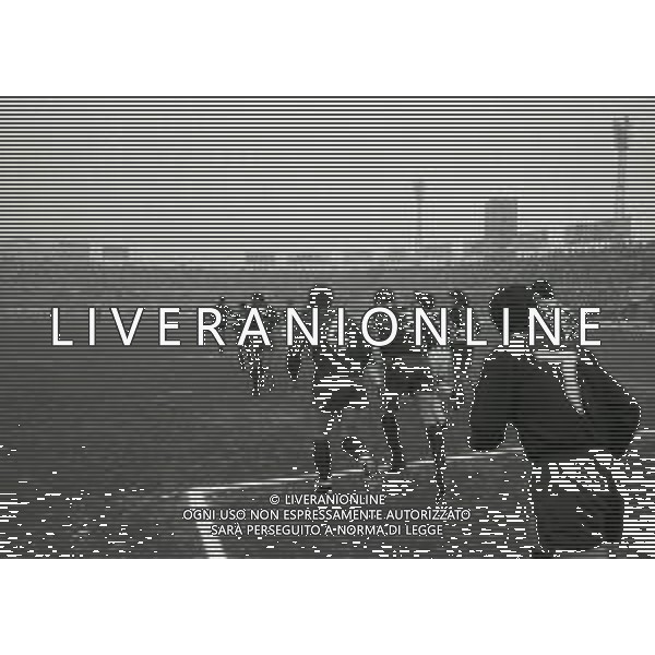 06-01-1988 TORINO COPPA ITALIA OTTAVI DI ANDATA JUVENTUS-PESCARA 1-0 NELLA FOTO JUVENTUS-PESCARA AG ALDO LIVERANI SAS