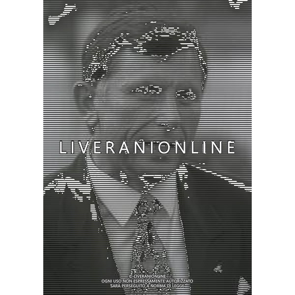 RETROSPETTIVA GENERALE GIANNI GOLA PRESIDENTE FIDAL NELLA FOTO IL GENERALE GIANNI GOLA PRESIDENTE FIDAL NELL\'ANNO 1996 A MILANO AG ALDO LIVERANI SAS