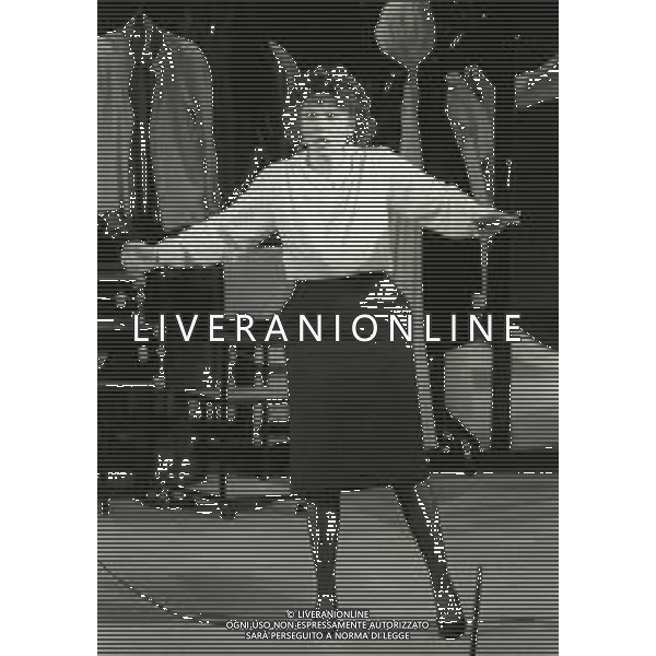RETROSPETTIVA OMBRETTA COLLI CANTANTE E ATTRICE NELLA FOTO OMBRETTA COLLI NELL\'ANNO 1984 AG ALDO LIVERANI SAS 