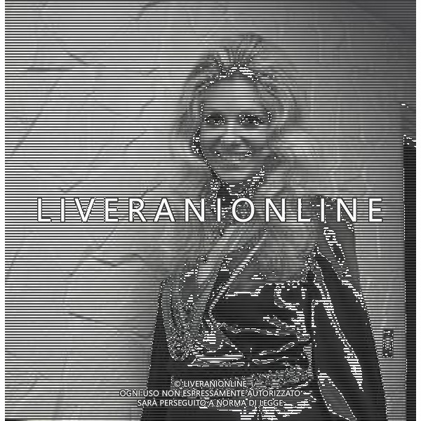 RETROSPETTIVA OMBRETTA COLLI CANTANTE E ATTRICE NELLA FOTO OMBRETTA COLLI NELL\'ANNO 1969 A MILANO IN SALA D\'INCISIONE AG ALDO LIVERANI SAS 