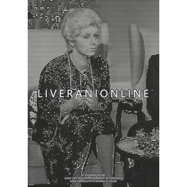 RETROSPETTIVA OMBRETTA COLLI CANTANTE E ATTRICE NELLA FOTO OMBRETTA COLLI NELLA MINI SERIE TELEVISIVA“CINQUANT\' ANNI D\'AMORE“ NELL\'ANNO 1981 A MILANO AG ALDO LIVERANI SAS  