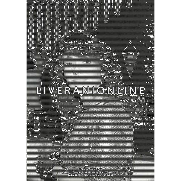 RETROSPETTIVA OMBRETTA COLLI CANTANTE E ATTRICE NELLA FOTO OMBRETTA COLLI NELL\'ANNO 1983 AG ALDO LIVERANI SAS  