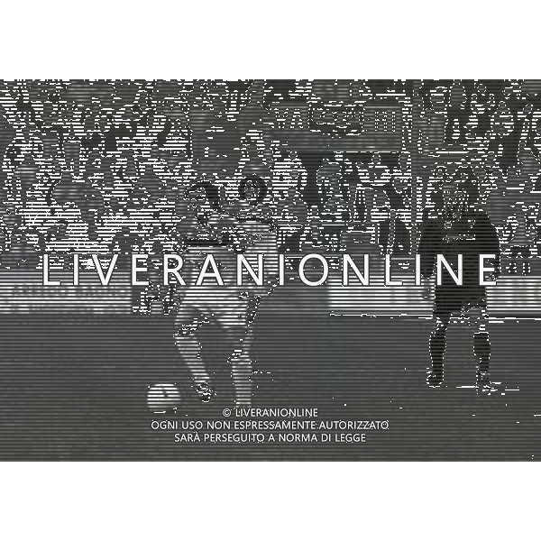 29-01-1995 GENOVA CAMPIONATO DI CALCIO SERIE A GENOA-MILAN PARTITA SOSPESA PER LA MORTE DEL TIFOSO DEL GENOA VINCENZO SPAGNOLO ACCOLTELLATO FUORI DALLO STADIO NELLA FOTO MARCO SIMONE AG ALDO LIVERANI SAS
