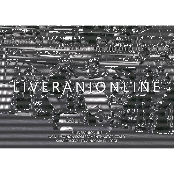 29-01-1995 GENOVA CAMPIONATO DI CALCIO SERIE A GENOA-MILAN PARTITA SOSPESA PER LA MORTE DEL TIFOSO DEL GENOA VINCENZO SPAGNOLO ACCOLTELLATO FUORI DALLO STADIO NELLA FOTO MARCO SIONE E ANTONIO MANICONE AG ALDO LIVERANI SAS