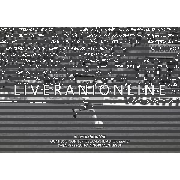 29-01-1995 GENOVA CAMPIONATO DI CALCIO SERIE A GENOA-MILAN PARTITA SOSPESA PER LA MORTE DEL TIFOSO DEL GENOA VINCENZO SPAGNOLO ACCOLTELLATO FUORI DALLO STADIO NELLA FOTO PAOLO DI CANIO AG ALDO LIVERANI SAS
