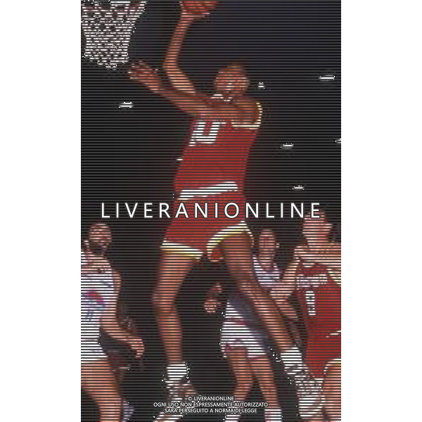 RETROSPETTIVA PALLACANESTRO VIRTUS ROMA BASKET NELL\'ANNO 1989 NELLA FOTO BRIAN SHAW CESTISTA ©DFP / ARCHIVIO AGENZIA ALDO LIVERANI SAS