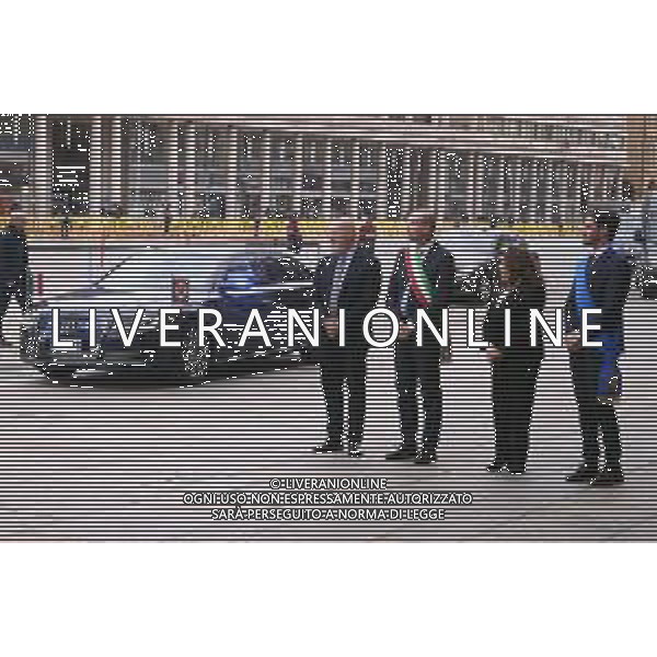 IL PRESIDENTE DELLA REPUBBLICA SERGIO MATTARELLA ALL\'INAUGURAZIONE DELL\'ANNO ACCADEMICO DELL\'UNIVERSITÀ\' \'UNIMORE\' AL TEATRO ARIOSTO DI REGGIO EMILIA 01.12.2022 NELLA FOTO IL PRESIDENTE DELLA REGIONE EMILIA ROMAGNA STEFANO BONACCINI E IL SINDACO LUCA VECCHI ©SANTANDREA / AGENZIA ALDO LIVERANI SAS