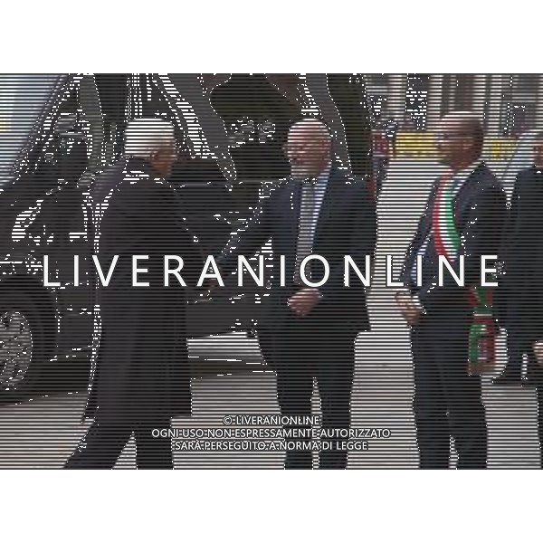 IL PRESIDENTE DELLA REPUBBLICA SERGIO MATTARELLA ALL\'INAUGURAZIONE DELL\'ANNO ACCADEMICO DELL\'UNIVERSITÀ\' \'UNIMORE\' AL TEATRO ARIOSTO DI REGGIO EMILIA 01.12.2022 NELLA FOTO IL PRESIDENTE DELLA REGIONE EMILIA ROMAGNA STEFANO BONACCINI E IL SINDACO LUCA VECCHI ©SANTANDREA / AGENZIA ALDO LIVERANI SAS