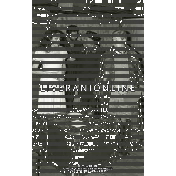 RETROSPETTIVA TAMARA BARONI ATTRICE NELLA FOTO TAMARA BARONI NELL\'ANNO 1975 A IVREA CON LA NUOVA COMPAGNIA TEATRALE AG ALDO LIVERANI SAS   
