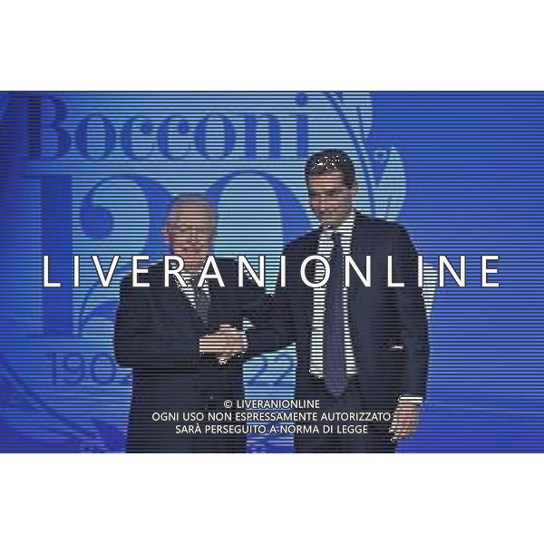 TVRG Bocconi Monti Mattarella nella foto Mario Monti SX e Andrea Sironi DX presidente della Bocconi Milano 07-12-2022 L\'universita\' Bocconi saluta Mario Monti, presente tra gli altri il Presidente della Repubblica Sergio Mattarella foto Roberto Garavaglia/ag. Aldo Liverani sas/ AGENZIA ALDO LIVERANI SAS