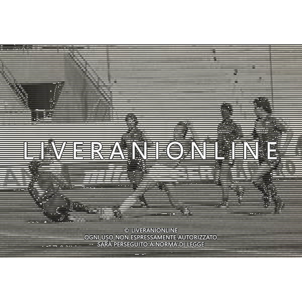 30-08-1989 GENOVA 2 TURNO DI COPPA ITALIA GENOA-SAMPDORIA 0-1 NELLA FOTO AZIONE MORENO MANNINI AG ALDO LIVERANI SAS