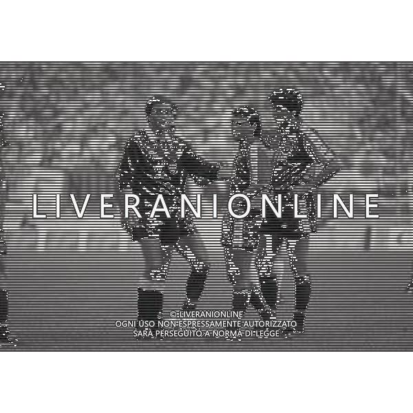 01-10-1989 GENOVA CAMPIONATO DI CALCIO SERIE A GENOA-SAMPDORIA 1-2 NELLA FOTO RUBEN PAZ-ARBITRO PIETRO D\'ELIA CARLOS AGUILERA E JOSE PERDOMO AG ALDO LIVERANI SAS