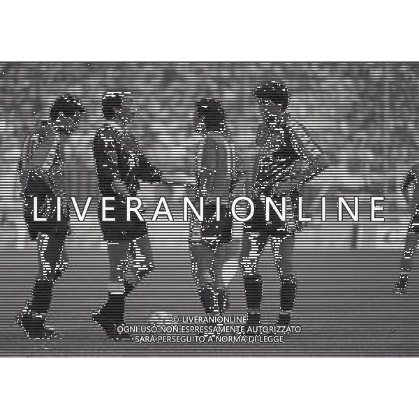 01-10-1989 GENOVA CAMPIONATO DI CALCIO SERIE A GENOA-SAMPDORIA 1-2 NELLA FOTO RUBENPAZ-ARBITRO PIETRO D\'ELIA CARLOS AGUILERA E JOSE PERDOMO AG ALDO LIVERANI SAS