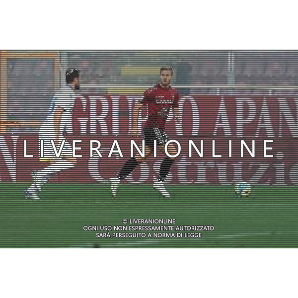 08.12.2022 REGGIO CALABRIA STADIO ORESTE GRANILLO. CAMPIONATO SERIE B. REGGINA VS FROSINONE. IN FOTO GORI REGGINA E SZYMINSKI FROSINONE ©GARREFFA PASQUALE / AGENZIA ALDO LIVERANI SAS