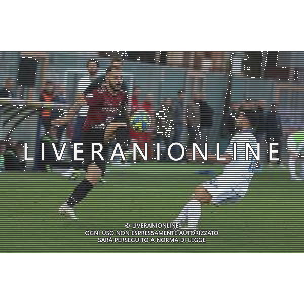 08.12.2022 REGGIO CALABRIA STADIO ORESTE GRANILLO. CAMPIONATO SERIE B. REGGINA VS FROSINONE. IN FOTO CANOTTO REGGINA E GARRITANO FROSINONE ©GARREFFA PASQUALE / AGENZIA ALDO LIVERANI SAS