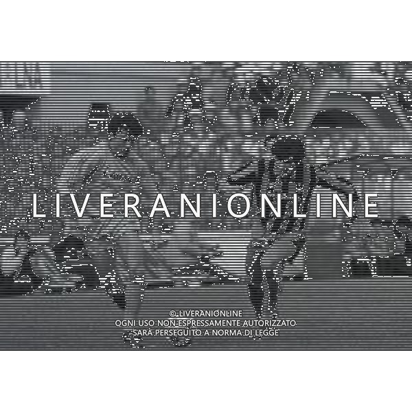 16-01-1983 MILANO-CAMPIONATO DI CALCIO SERIE A INTER -VERONA 1-1 NELLA FOTO LUIGI SACCHETTI E SALVATORE BAGNI AG ALDO LIVERANI SAS