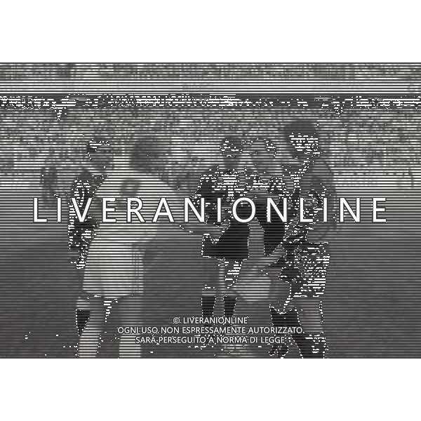 16-02-1992 GENOVA CAMPIONATO DI CALCIO SERIE A GENOA-ROMA 1-1 NELLA FOTO ARBITRO TULLIO LANESE CON I CAPITANI GIANLUCA SIGNORINI E RUDY VOELLER AG ALDO LIVERANI SAS
