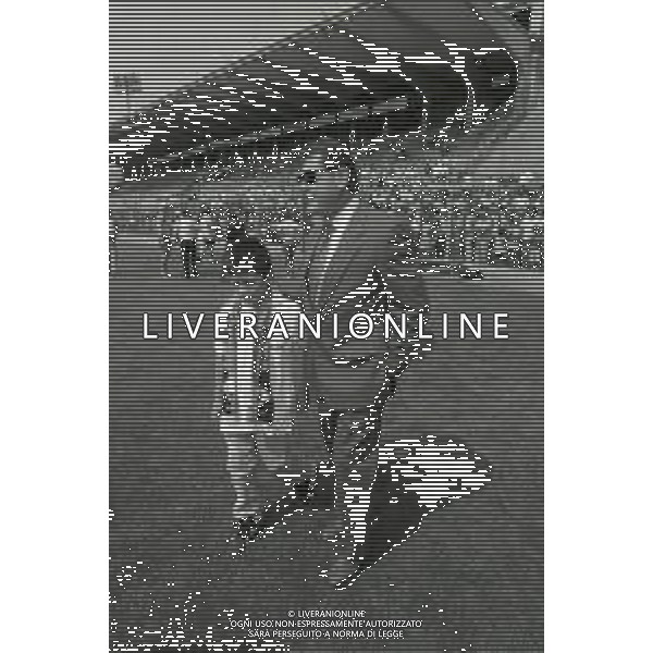 14-07-1996 PRESENTAZIONE ATALANTA CALCIO IN PARTENZA PER IL RITIRO ESTIVO NELLA FOTO IL PRESIDENTE DELL\'ATALANTA CALCIO IVAN RUGGERI CON IL FIGLIO ALLO STADIO DI BERGAMO AG ALDO LIVERANI SAS