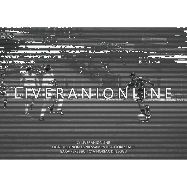 26-02-1992 GENOVA RITORNO QUARTI DI FINALE DI COPPA ITALIA GENOA-PARMA 1-2 NELLA FOTO TIRO CLAUDIO BRANCO AG ALDO LIVERANI SAS