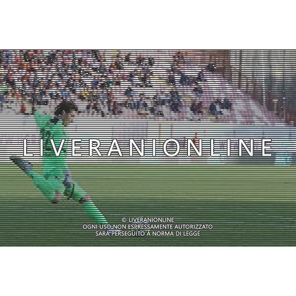 08/12/2022 REGGIO CALABRIA STADIO ORESTE GRANILLO CAMPIONATO NAZIONALE CALCIO SERIE B REGGINA VS FROSINONE IN FOTO TURATI POERTIERE FROSINONE ©GARREFFA PASQUALE / AGENZIA ALDO LIVERANI SAS
