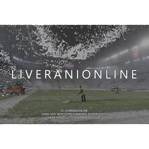 TVMV-Torino 15.12.2022 Allianz Stadium ©Manuela Viganti/Agenzia Aldo Liverani Juventus W vs Zurigo W Champions League Femminile 2022/2023 Nella foto: spalatori in azione prima del fischio di inizio per ripulire il campo dalla neve ©Manuela Viganti AG ALDO LIVERANI SAS