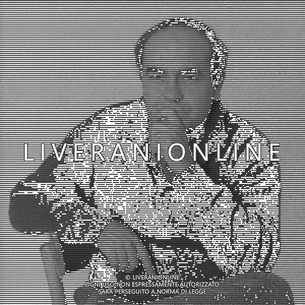 RETROSPETTIVA GIUSEPPE BERTOLUCCI REGISTA NELLA FOTO GIUSEPPE BERTOLUCCI ANNI 2000 AG ALDO LIVERANI SAS