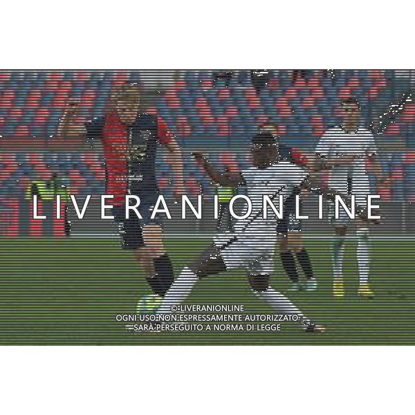 18 Dicembre 2022 Cosenza, Italia - calcio - Cosenza vs Ascoli - Campionato di calcio Serie BKT 2022/2023 - Stadio San Vito-Marulla Nella foto: Marco Brescianini e Claud ADjapong Dicember 18 , 2022 Cosenza, Italy - soccer Cosenza-Ascoli- Italian Football Championship League BKT 2022/2023 - San Vito Marulla stadium. In the pic: ©Andrea Rosito / AGENZIA ALDO LIVERANI SAS