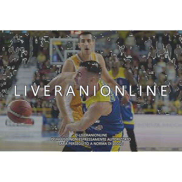Scarico di Alessandro Cappelletti - Tezenis Verona durante la partita tra Tezenis Verona e Carpegna Prosciutto Pesaro valida per l\'undicesima giornata del campionato Italiano di basket serie A1. 18 Dicembre 2022, Pala AGSM-AIM, Verona, Italia ©Tommasini Roberto / AGENZIA ALDO LIVERANI SAS