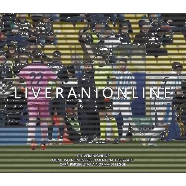 L\'ARBITRO LUCA MASSIMI ANNULLA CARTELLINO ROSSO AL VAR PARMA - SPAL CAMPIONATO CALCIO SERIE BKT 18.12.2022 ©GIAMPIETRI / AGENZIA ALDO LIVERANI SAS