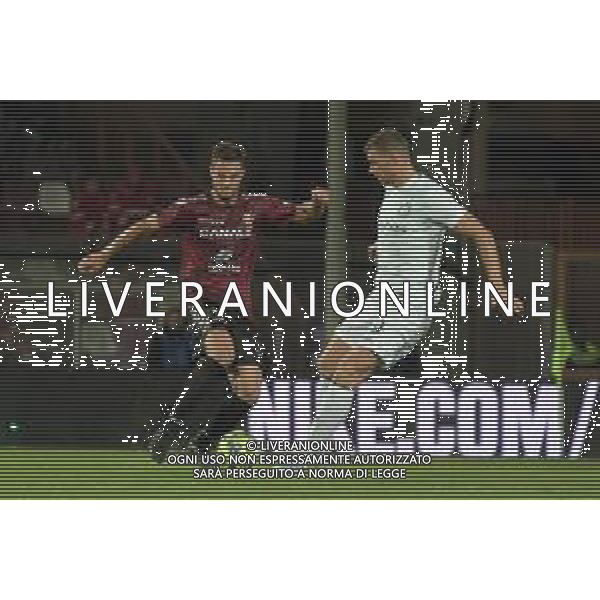 REGGIO CALABRIA, ITALY - DECEMBER 22: Lorenzo Crisetig and Edin Dzeko in action during the friendly match between Reggina and Inter at Stadio Oreste Granillo, On December 22, 2022 in Naples, Italy. ©Andrea Rosito / AGENZIA ALDO LIVERANI SAS