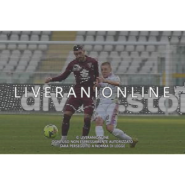 Torino 23.12.2022 Stadio Grande Torino ©Manuela Viganti/Agenzia Aldo Liverani Torino vs Cremonese Partita Amichevole 2022/2023 Nella foto: antonio sanabria e santiago ascacibar ©Viganti / AGENZIA ALDO LIVERANI SAS