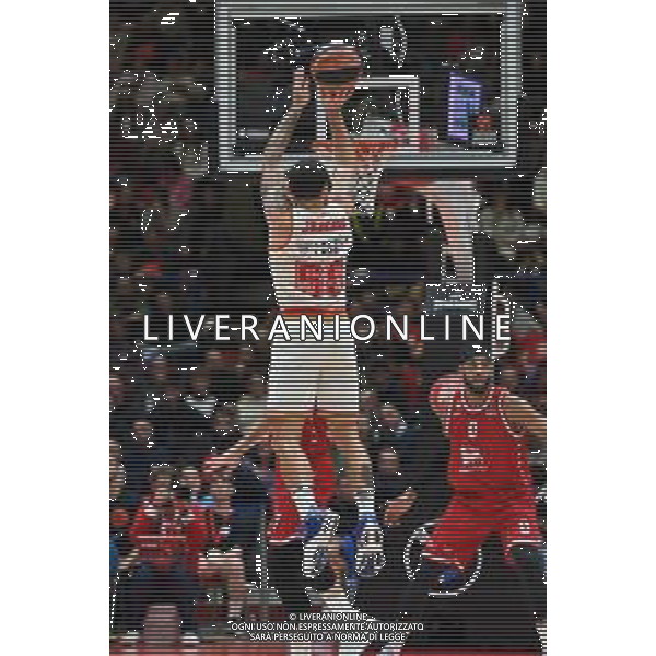 TVRG Mike James (Monaco) a segno da 3 punti EA7 Emporio Armani Milano vs Monaco Assago (MI) 23-12-2022 Mediolanum Forum Turkish Airlines Euroleague 15a giornata regular season foto Roberto Garavaglia/ag. Aldo Liverani sas / AGENZIA ALDO LIVERANI SAS