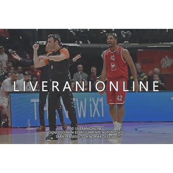 TVRG Kyle Hines (Olimpia Milano) protesta con gli arbitri e viene espulso EA7 Emporio Armani Milano vs Monaco Assago (MI) 23-12-2022 Mediolanum Forum Turkish Airlines Euroleague 15a giornata regular season foto Roberto Garavaglia/ag. Aldo Liverani sas / AGENZIA ALDO LIVERANI SAS