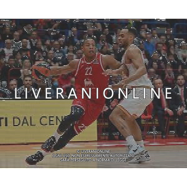 TVRG Devon Hall (Olimpia Milano) SX e Elie Okobo (Monaco) DX EA7 Emporio Armani Milano vs Monaco Assago (MI) 23-12-2022 Mediolanum Forum Turkish Airlines Euroleague 15a giornata regular season foto Roberto Garavaglia/ag. Aldo Liverani sas / AGENZIA ALDO LIVERANI SAS