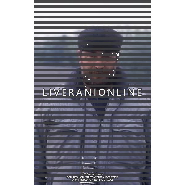 RETROSPETTIVA GIUSEPPE BERTOLUCCI REGISTA NELLA FOTO GIUSEPPE BERTOLUCCI SUL SET DEL FILM “I CAMMELLI“ NELL\'ANNO 1988 AG ALDO LIVERANI SAS 