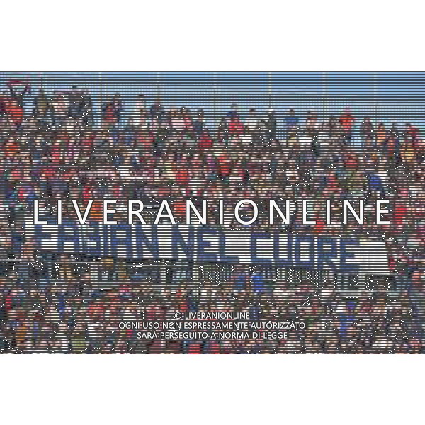 26-12-2022. Cagliari Calcio-Cosenza Calcio 19° giornata serie BKT 2022/2023, stadio Unipol Domus Cagliari. Foto Salvatore Moi/Aldo Liverani s.a.s. Nella foto: Sconvolts, tifosi del Cagliari Calcio in curva nord dello stadio Unipol Domus di Cagliari. Ricordo ex calciatore del Cagliari Fabian O\'neill scomparso in questi giorni. ©MOI / AGENZIA ALDO LIVERANI SAS