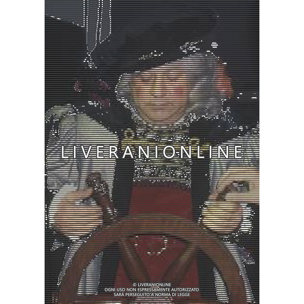 RETROSPETTIVA PAOLO VILLAGGIO ATTORE NELLA FOTO PAOLO VILLAGGIO NELLE VESTI DI CRISTOFORO COLOMBO PROGRAMMA TEEVISIVO SU RAI 2 NELL\'ANNO 1979 AG ALDO LIVERANI SAS