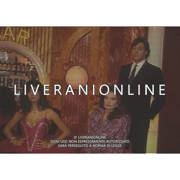 RETROSPETTIVA PAOLO VILLAGGIO ATTORE NELLA FOTO PAOLO VILLAGGIO NELL\'ANNO 1987 A MILANO NEGLI STUDI DI ODEON TV TRASMISSIONE TELEVISIVA“VILLAGGIO PARTY “  AG ALDO LIVERANI SAS  