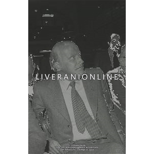RETROSPETTIVA LEOPOLDO PIRELLI INDUSTRIALE NELLA FOTO LEOPOLDO PIRELLI PRESENZIA ALLA BORSA DI MILANO NELL\'ANNO 1976 AG ALDO LIVERANI SAS