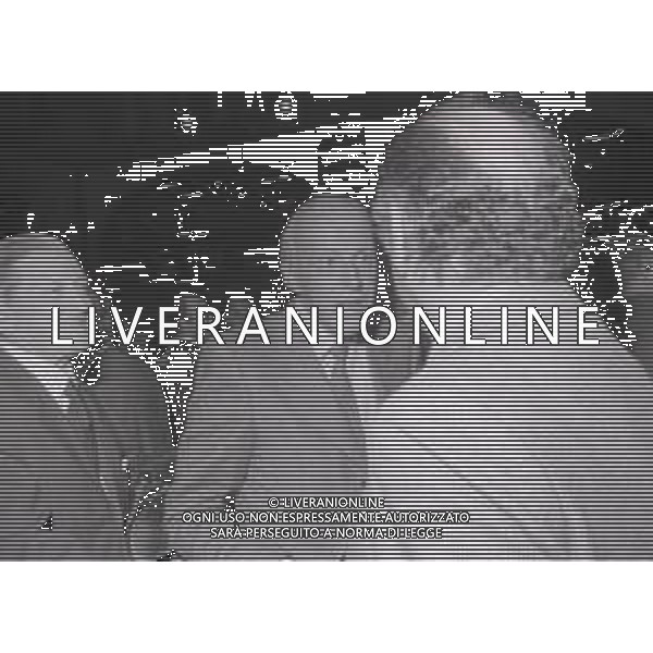 RETROSPETTIVA LEOPOLDO PIRELLI INDUSTRIALE NELLA FOTO LEOPOLDO PIRELLI PRESENZIA ALLA BORSA DI MILANO NELL\'ANNO 1976 AG ALDO LIVERANI SAS